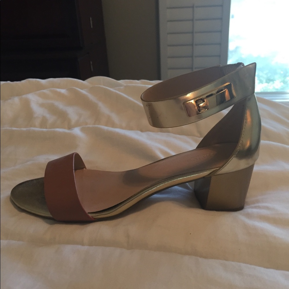 Sandals 👡